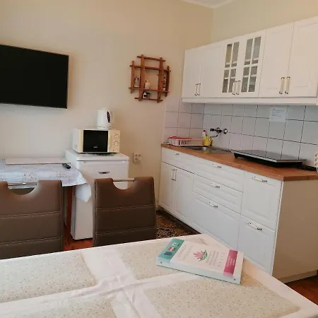 Ilona Haz Apartament *