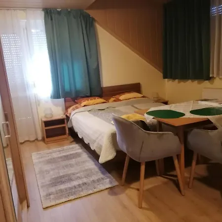 Ilona Haz Apartament *