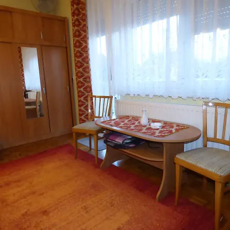 Apartament Ilona Haz *